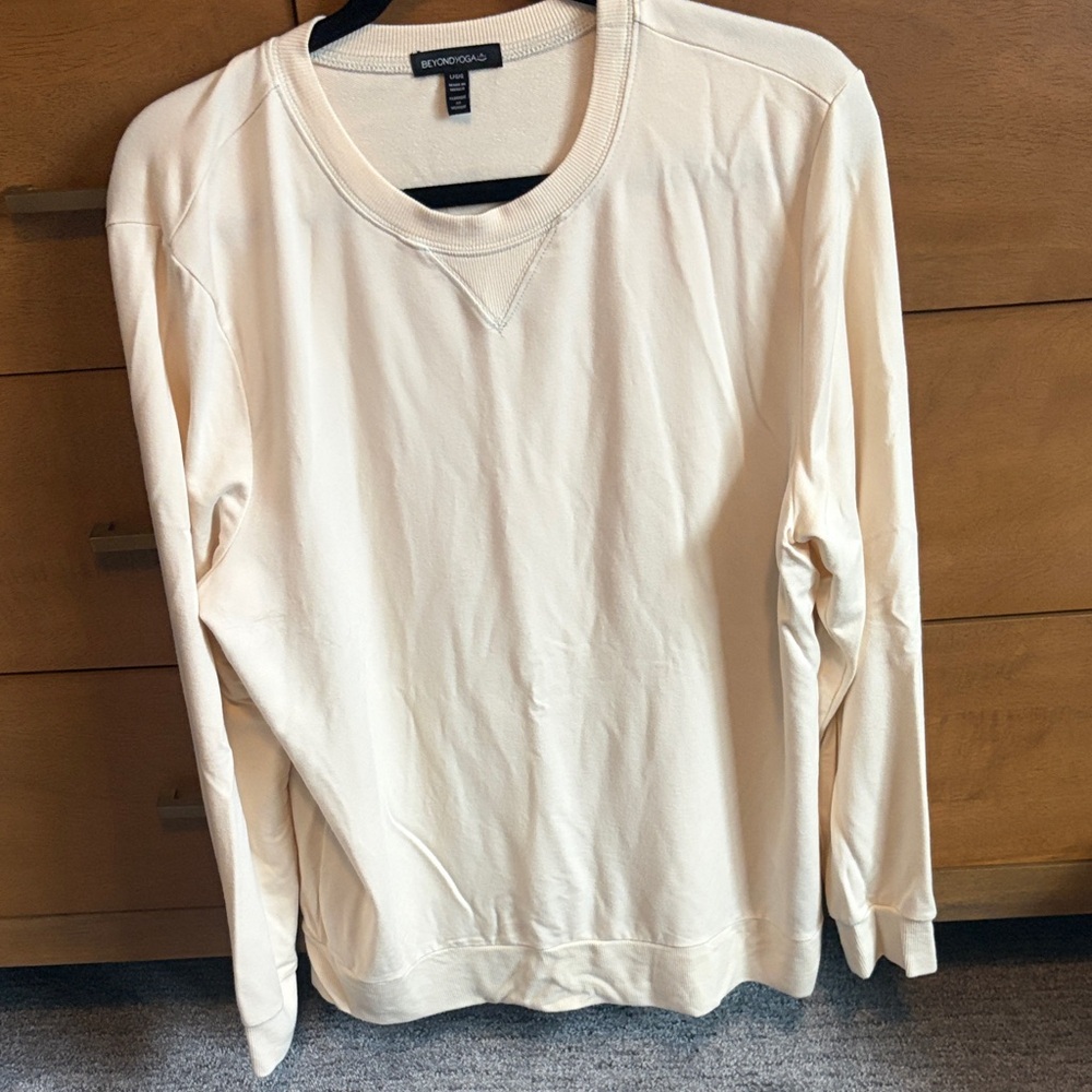 Beyond Yoga Cream Crewneck Sweater
